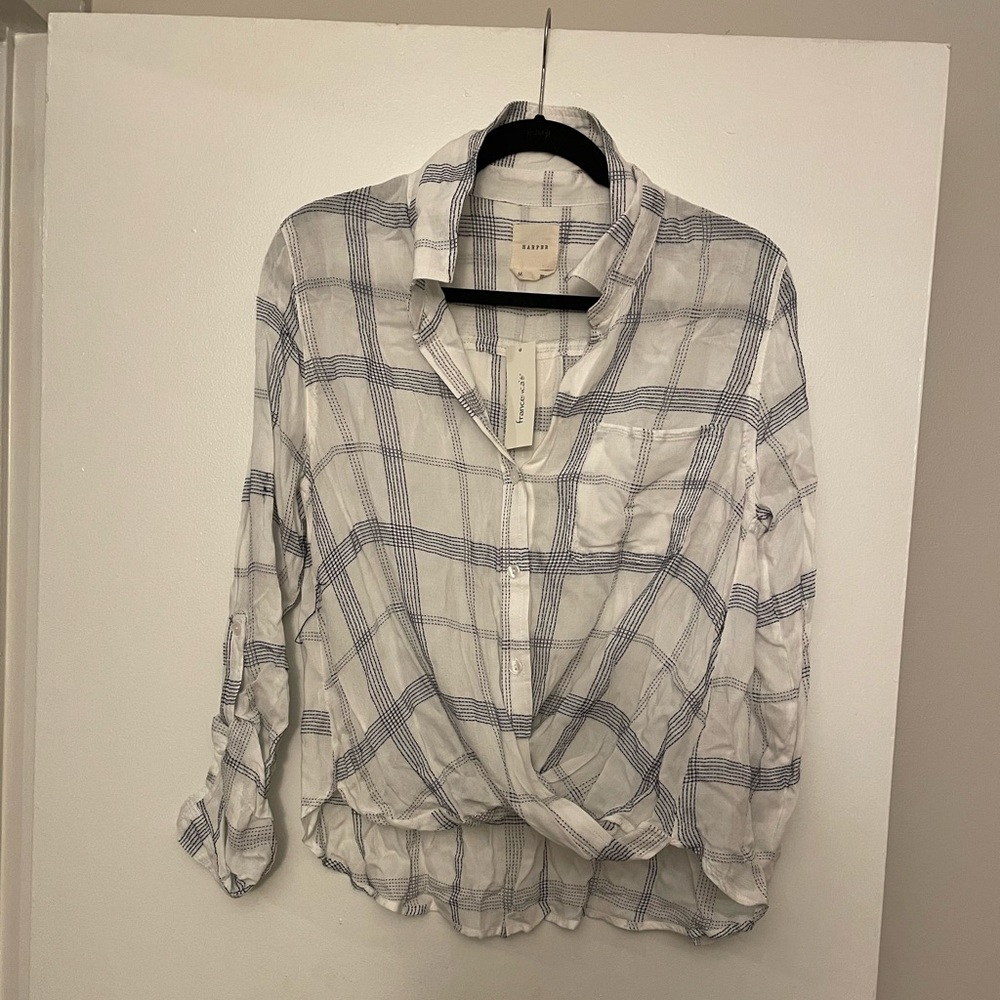 Legit weight blouse. Great for work. Never worn